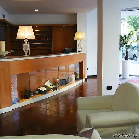 Rossini Hotel 4*