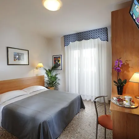 Rossini 4s Hotel 4*